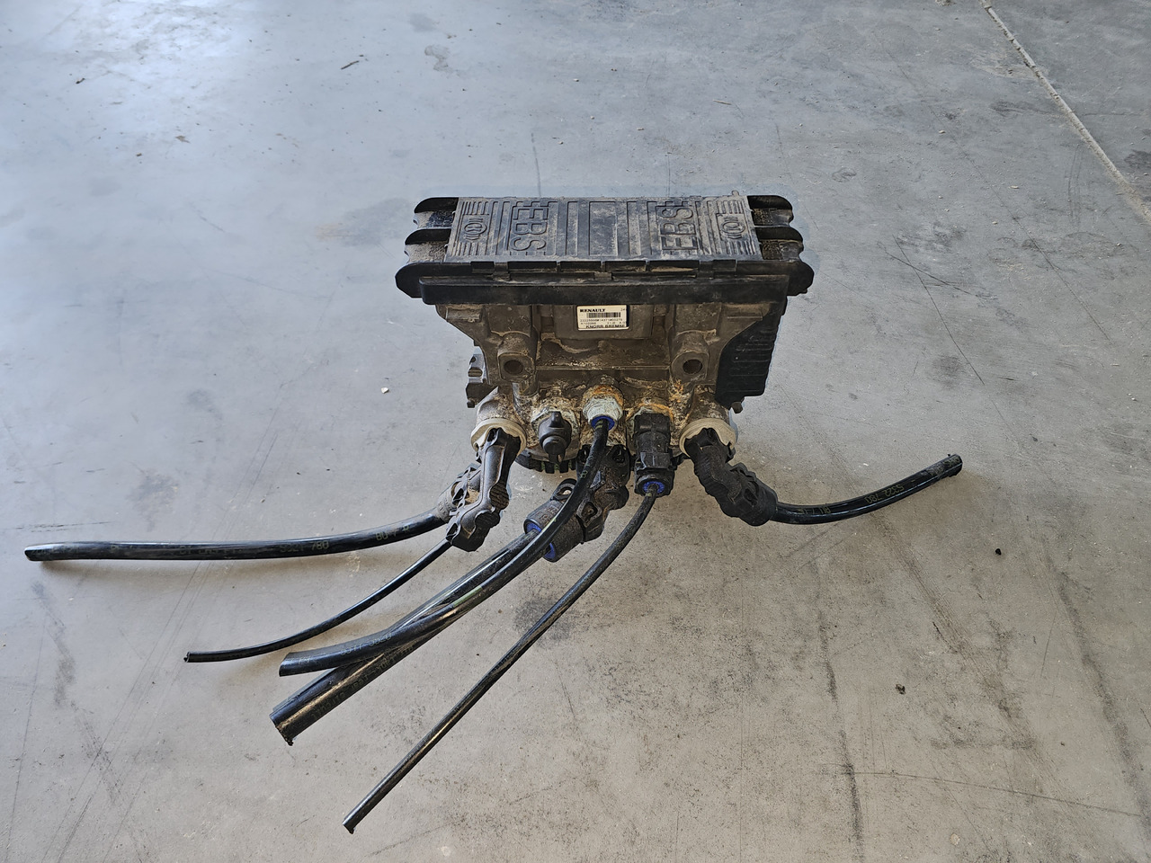 RENAULT RANGE T / REAR EBS VALVE / K102266 22225566 - صمام الفرامل: صورة 4 RENAULT RANGE T / REAR EBS VALVE / K102266 22225566 - صمام الفرامل: صورة 4