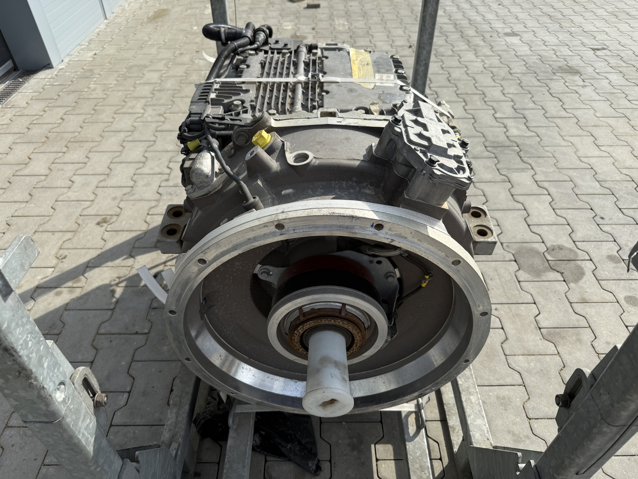 VOLVO BUS HYBRID Automatic gearbox AT2412F electric motor EMDS120 (EMD300B) / NEW - صندوق التروس - حافلة المدينة: صورة 4 VOLVO BUS HYBRID Automatic gearbox AT2412F electric motor EMDS120 (EMD300B) / NEW - صندوق التروس - حافلة المدينة: صورة 4