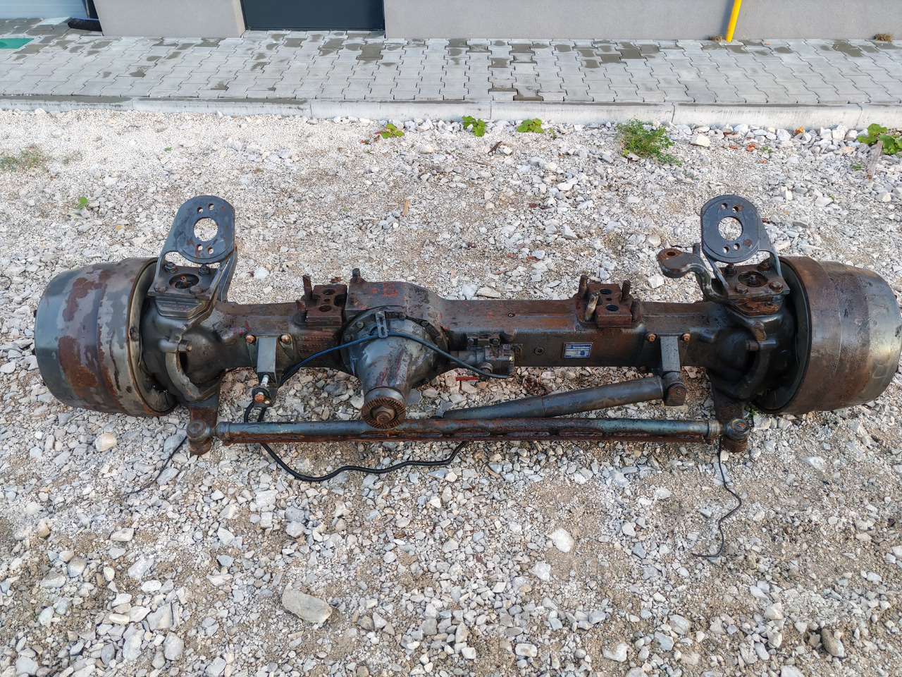 VOLVO FH FM FMX / FRONT DRIVE AXLE 4X4 6X6 / APL-9000 / RATIO: 6.89/2.07 - لمحور الأمامي: صورة 2 VOLVO FH FM FMX / FRONT DRIVE AXLE 4X4 6X6 / APL-9000 / RATIO: 6.89/2.07 - لمحور الأمامي: صورة 2