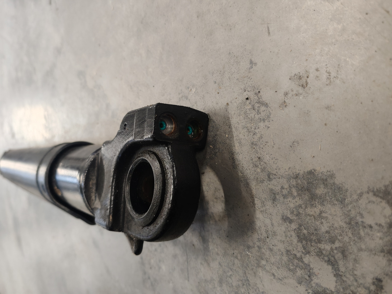 VOLVO FM5 EURO 6 / CAB TILT CYLINDER / 23583236 - نظام تعليق الكابينة: صورة 3 VOLVO FM5 EURO 6 / CAB TILT CYLINDER / 23583236 - نظام تعليق الكابينة: صورة 3