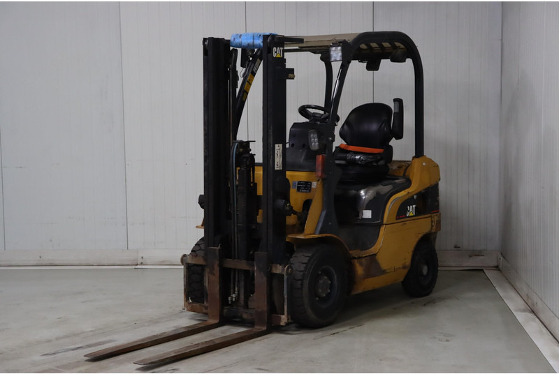 Caterpillar DP18N - رافعة شوكية ديزل: صورة 3 Caterpillar DP18N - رافعة شوكية ديزل: صورة 3