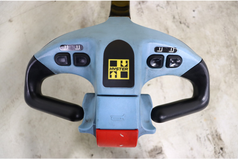 Hyster P1.8AC - شاحنة نقل الطبالي: صورة 2 Hyster P1.8AC - شاحنة نقل الطبالي: صورة 2