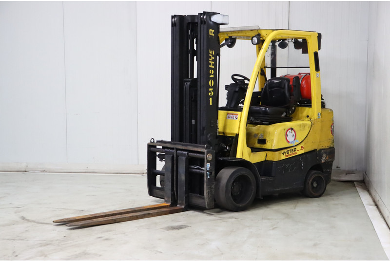 Hyster S3.0FT - رافعة شوكية تعمل بالغاز: صورة 4 Hyster S3.0FT - رافعة شوكية تعمل بالغاز: صورة 4