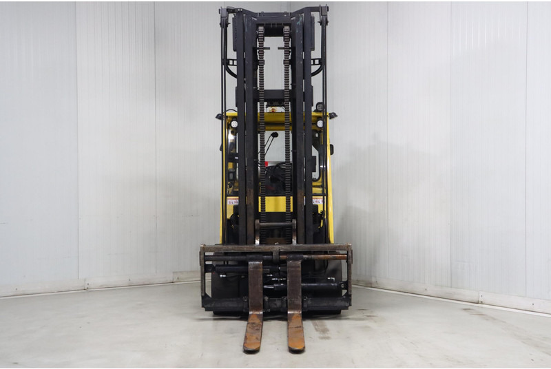 Hyster S7.0FT-8 - رافعة شوكية تعمل بالغاز: صورة 2 Hyster S7.0FT-8 - رافعة شوكية تعمل بالغاز: صورة 2