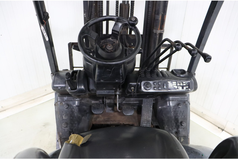 Komatsu FD18T-20 - رافعة شوكية ديزل: صورة 2 Komatsu FD18T-20 - رافعة شوكية ديزل: صورة 2