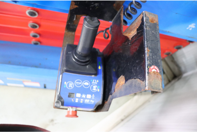 Mantall XE140W - مرفاع مقصي: صورة 2 Mantall XE140W - مرفاع مقصي: صورة 2