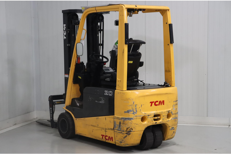 UniCarriers AG1N1L20H - رافعة شوكية كهربائية: صورة 4 UniCarriers AG1N1L20H - رافعة شوكية كهربائية: صورة 4