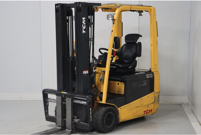 UniCarriers AG1N1L20H - رافعة شوكية كهربائية: صورة 3 UniCarriers AG1N1L20H - رافعة شوكية كهربائية: صورة 3