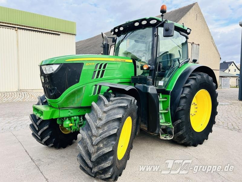 John Deere 6210R - جرار: صورة 1 John Deere 6210R - جرار: صورة 1