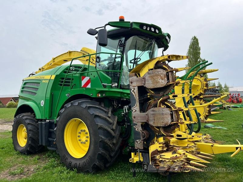 John Deere 8400 - حصادة الأعلاف: صورة 1 John Deere 8400 - حصادة الأعلاف: صورة 1