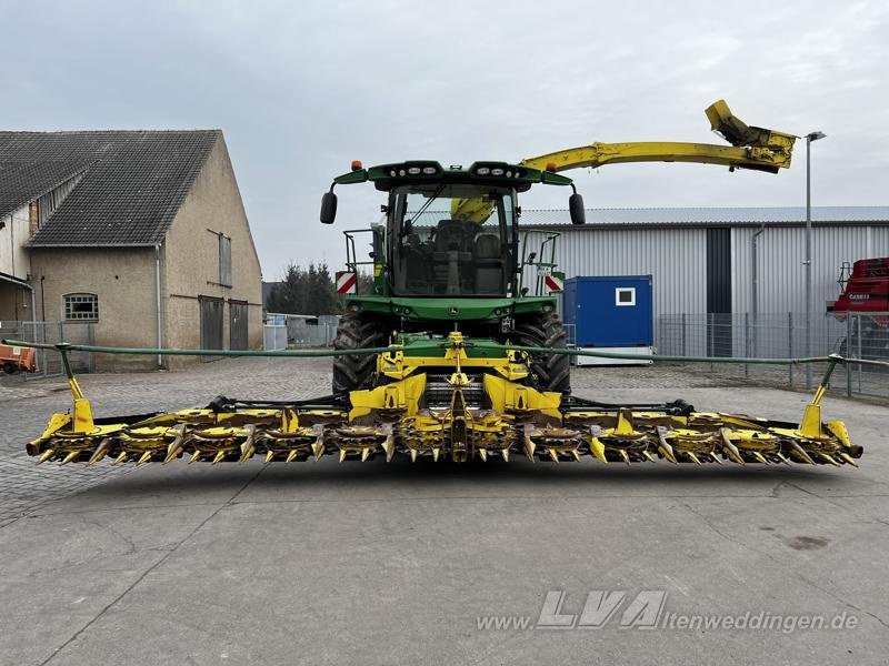 John Deere 8700 - حصادة الأعلاف: صورة 2 John Deere 8700 - حصادة الأعلاف: صورة 2