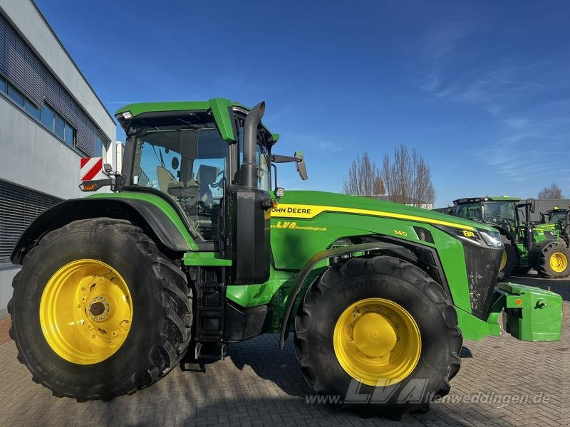 John Deere 8R 340 - جرار: صورة 4 John Deere 8R 340 - جرار: صورة 4