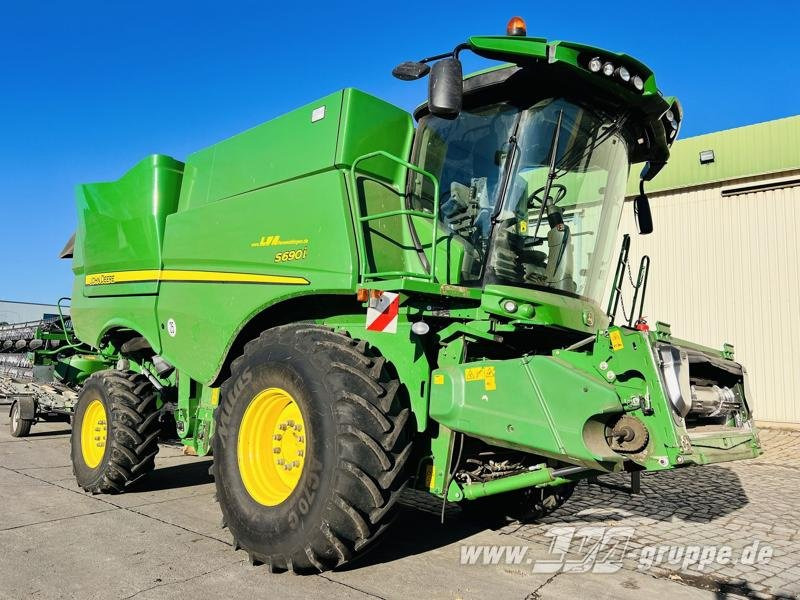 John Deere S690 - حصادة: صورة 2 John Deere S690 - حصادة: صورة 2