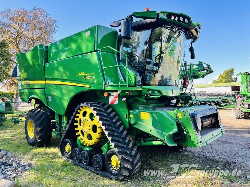 John Deere S780 - حصادة: صورة 2 John Deere S780 - حصادة: صورة 2