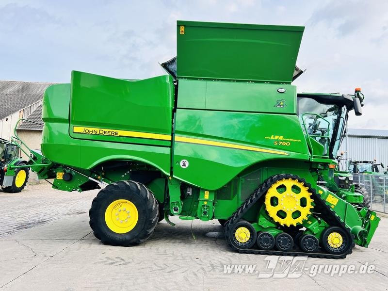 John Deere S790 - حصادة: صورة 5 John Deere S790 - حصادة: صورة 5