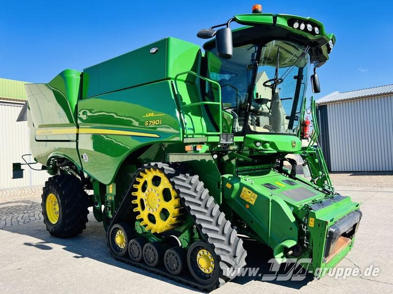 John Deere S790 - حصادة: صورة 2 John Deere S790 - حصادة: صورة 2