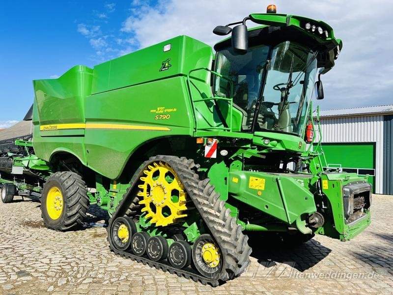 John Deere S790 - حصادة: صورة 3 John Deere S790 - حصادة: صورة 3
