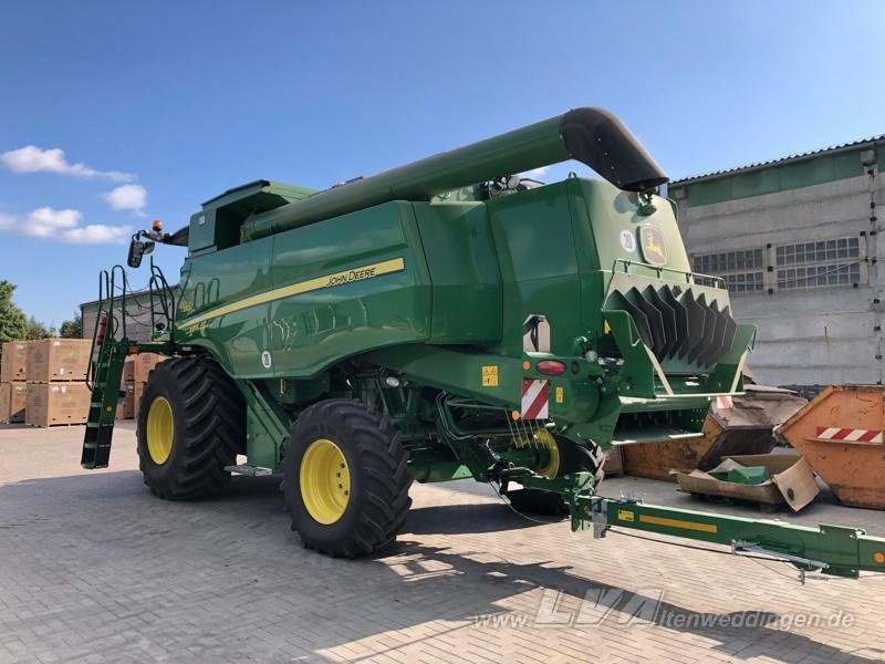 John Deere T550 - حصادة: صورة 2 John Deere T550 - حصادة: صورة 2