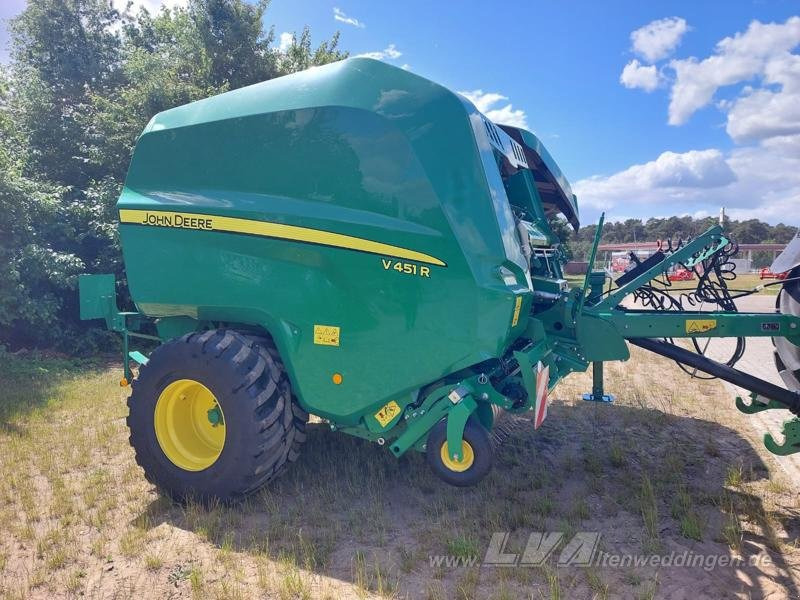 John Deere V451R - آلة بالات دائرية: صورة 2 John Deere V451R - آلة بالات دائرية: صورة 2