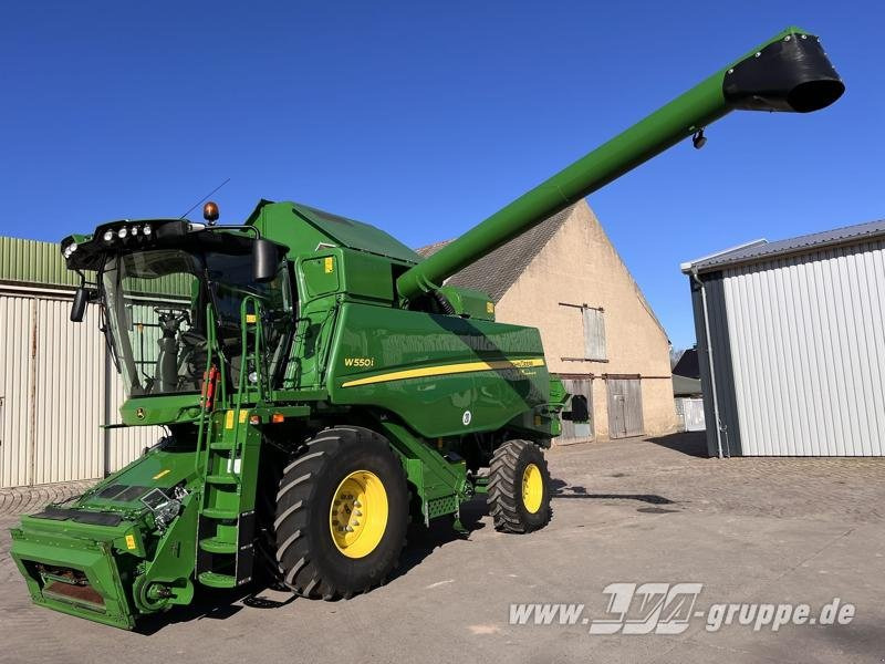John Deere W550 - حصادة: صورة 1 John Deere W550 - حصادة: صورة 1