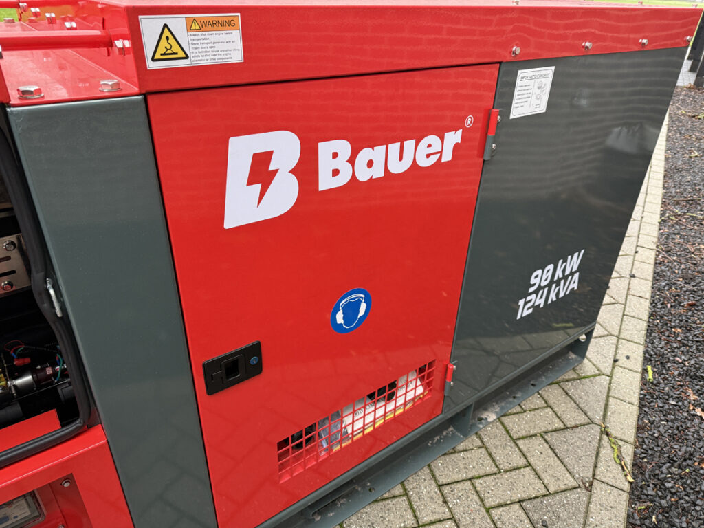 BAUER 124 KVA - مجموعة المولد: صورة 4 BAUER 124 KVA - مجموعة المولد: صورة 4