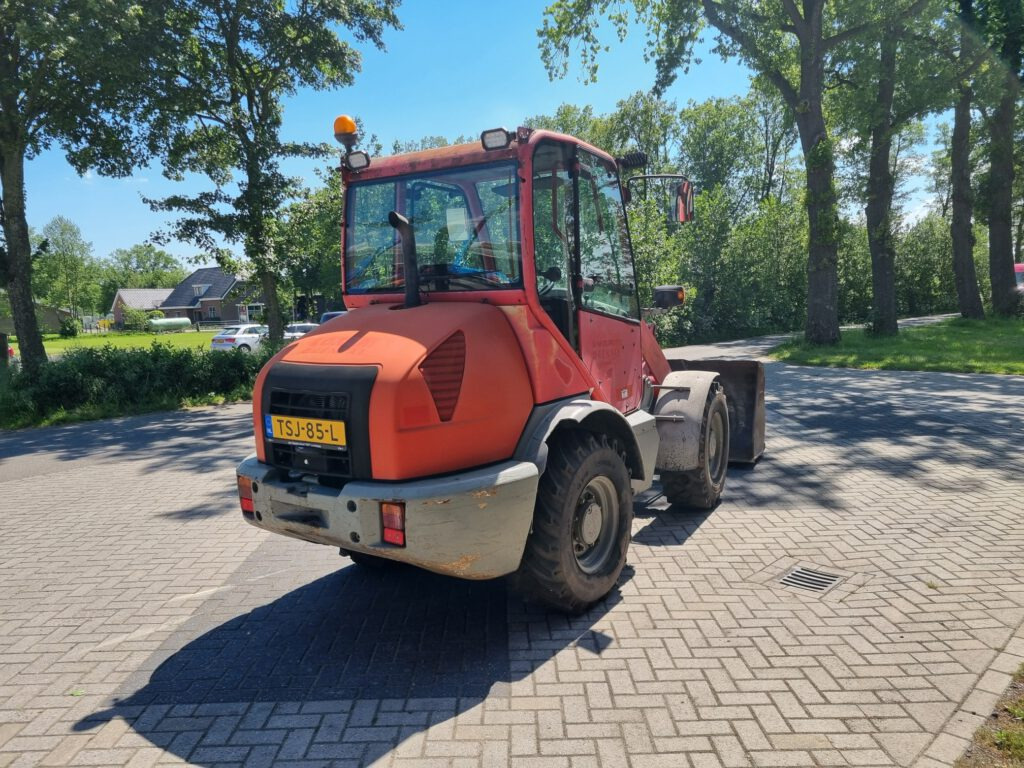 KOMATSU WA70-5 - اللودر بعجل: صورة 4 KOMATSU WA70-5 - اللودر بعجل: صورة 4