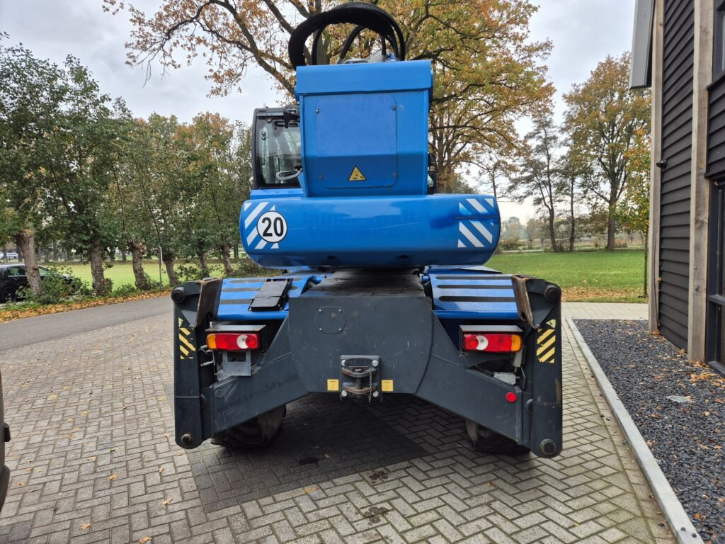 MAGNI RTH 5.21 - آلة رفع ونقل تلسكوبية: صورة 4 MAGNI RTH 5.21 - آلة رفع ونقل تلسكوبية: صورة 4