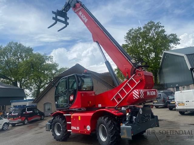 MAGNI RTH 6.30 SH - آلة رفع ونقل تلسكوبية: صورة 2 MAGNI RTH 6.30 SH - آلة رفع ونقل تلسكوبية: صورة 2