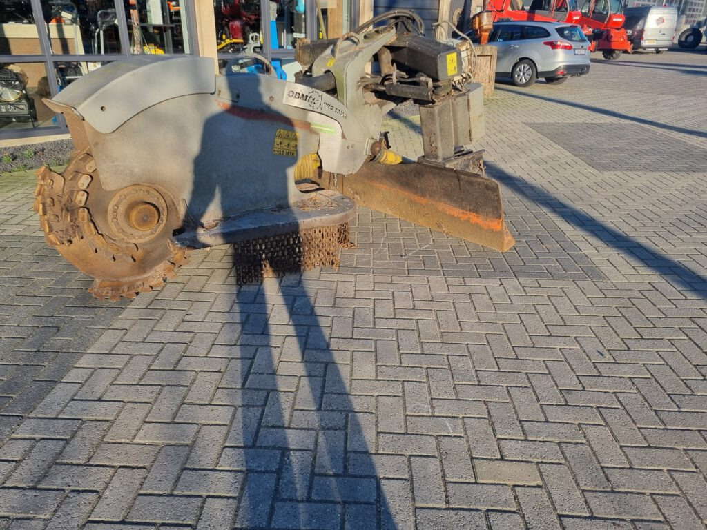 OBMTEC Pro270XL stump grinder - آلة تفتيت بقايا الأشجار: صورة 4 OBMTEC Pro270XL stump grinder - آلة تفتيت بقايا الأشجار: صورة 4