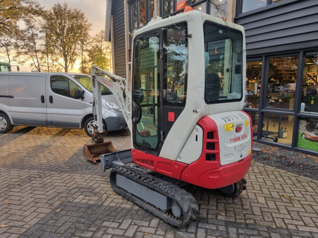 TAKEUCHI TB216 minidigger - حفار صغير: صورة 3 TAKEUCHI TB216 minidigger - حفار صغير: صورة 3