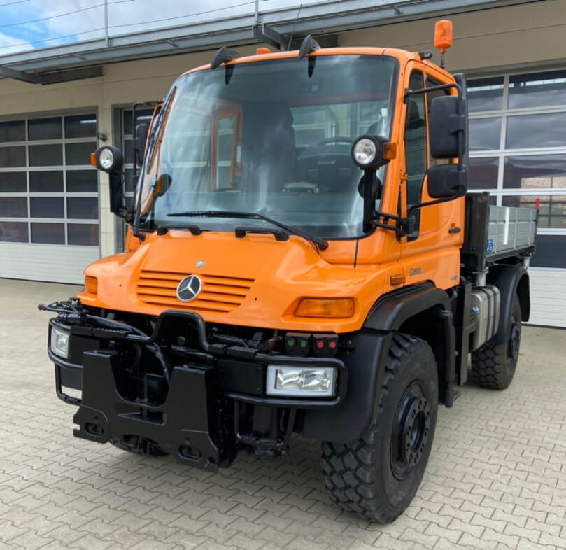 Unimog 500 - U500 405 33387 Mercedes Benz 405 - سيارة خدمات/ سيارة خاصة: صورة 1 Unimog 500 - U500 405 33387 Mercedes Benz 405 - سيارة خدمات/ سيارة خاصة: صورة 1