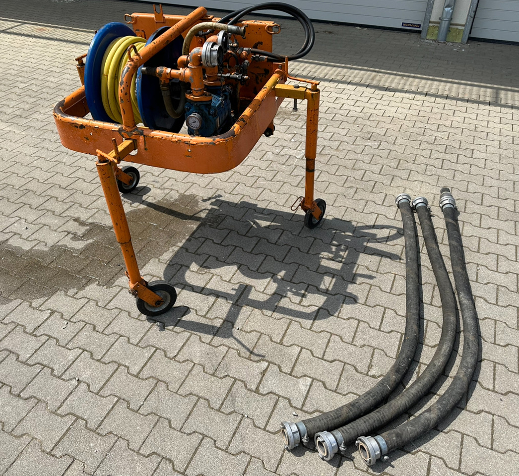 Unimog Frontanbauwasserpumpe Deu. hyd. - مضخة مياه: صورة 1 Unimog Frontanbauwasserpumpe Deu. hyd. - مضخة مياه: صورة 1