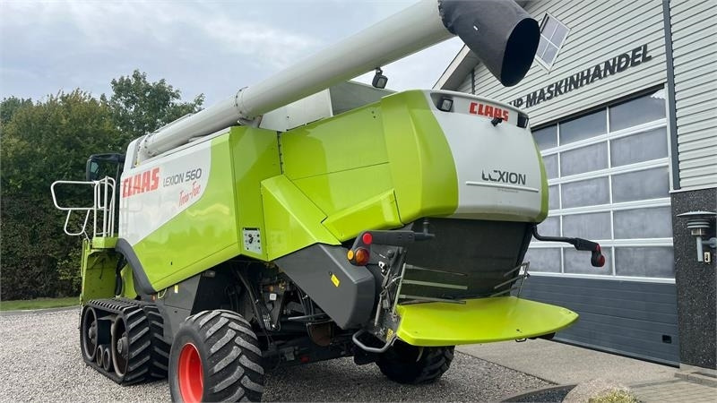 حصادة Claas LEXION 560 Med ny bælter og 4wd: صورة 7