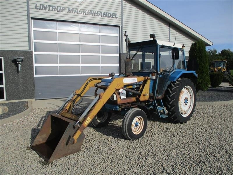 Ford 4610 Med frontlæsser - جرار: صورة 2 Ford 4610 Med frontlæsser - جرار: صورة 2