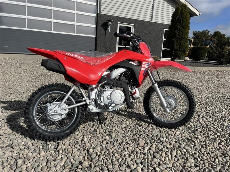 Honda CRF 110 F Den nye model - عربة جميع التضاريس/ رباعية العجلات: صورة 4 Honda CRF 110 F Den nye model - عربة جميع التضاريس/ رباعية العجلات: صورة 4