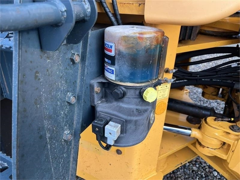 Hyundai 757-9A Med hurtigskifte og centralsmørring. Lock-u - اللودر بعجل: صورة 3 Hyundai 757-9A Med hurtigskifte og centralsmørring. Lock-u - اللودر بعجل: صورة 3