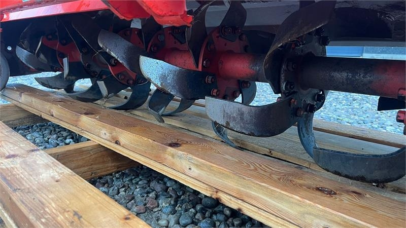 Kuhn EL 62 / 210 Med dybdehjul - آلة حراثة: صورة 4 Kuhn EL 62 / 210 Med dybdehjul - آلة حراثة: صورة 4