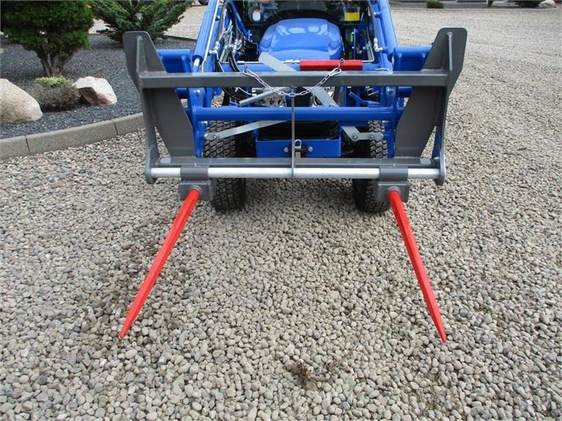 Limas Halm spyd Opklappelig Mini halmspyd med op klap - بكت - آلات الإنشاء: صورة 3 Limas Halm spyd Opklappelig Mini halmspyd med op klap - بكت - آلات الإنشاء: صورة 3