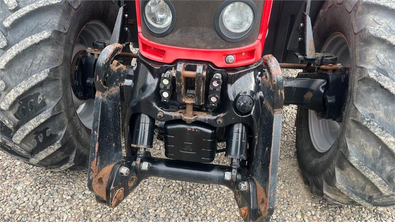 Massey Ferguson 6490 Dyna 6 med frontlift - جرار: صورة 4 Massey Ferguson 6490 Dyna 6 med frontlift - جرار: صورة 4