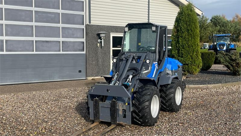 تأجير Multione 11.6 k Med pallegafler og multiskovl  Multione 11.6 k Med pallegafler og multiskovl: صورة 8