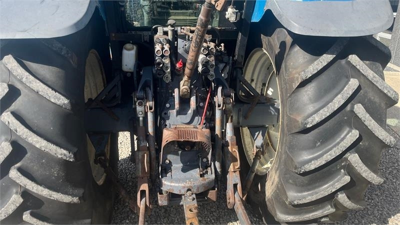New Holland 8360 Rangecommand - جرار: صورة 4 New Holland 8360 Rangecommand - جرار: صورة 4