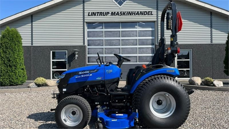 Solis 26 HST Hydrostat Turf hjul og klipperbord  - جرار خدمات بلدية: صورة 1 Solis 26 HST Hydrostat Turf hjul og klipperbord  - جرار خدمات بلدية: صورة 1