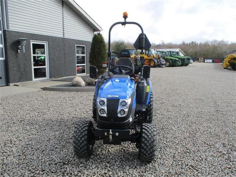 Solis H26 HST Garden Pro Dæk - جرار خدمات بلدية: صورة 4 Solis H26 HST Garden Pro Dæk - جرار خدمات بلدية: صورة 4