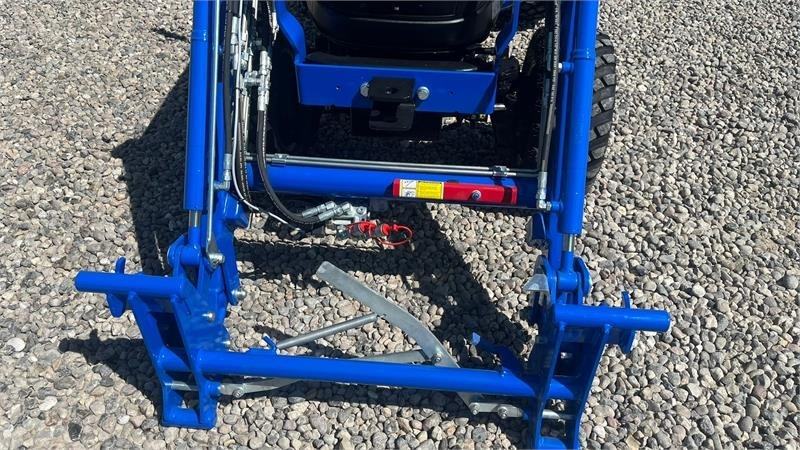 Solis H26 HST Med Frontlæsser og GardenPro dæk - جرار: صورة 4 Solis H26 HST Med Frontlæsser og GardenPro dæk - جرار: صورة 4