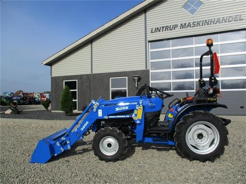 Solis S26 6+2 gearmaskine med Fuldhydraulisk frontlæsser - جرار: صورة 1 Solis S26 6+2 gearmaskine med Fuldhydraulisk frontlæsser - جرار: صورة 1