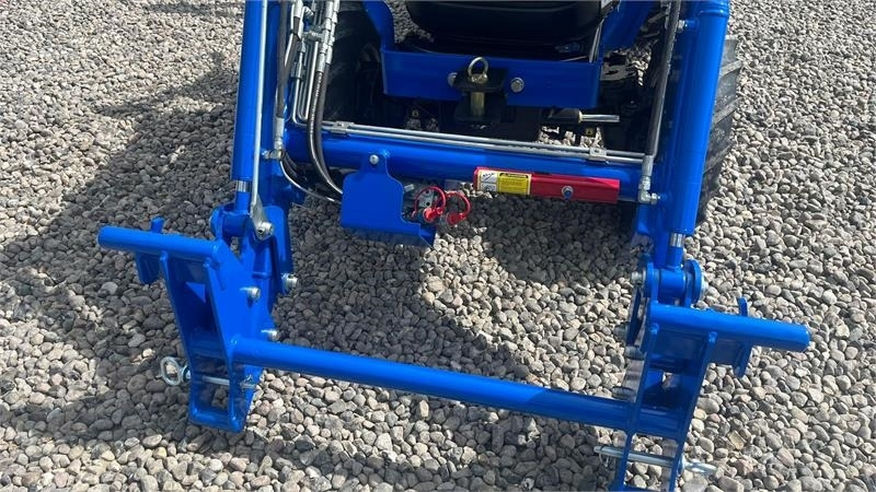 Solis S26 6+2 gearmaskine med Fuldhydraulisk frontlæsser - جرار خدمات بلدية: صورة 4 Solis S26 6+2 gearmaskine med Fuldhydraulisk frontlæsser - جرار خدمات بلدية: صورة 4