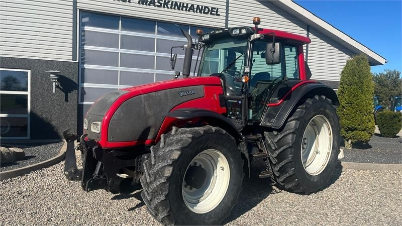 Valtra T171 Frontlift og fuld affjedring - جرار: صورة 2 Valtra T171 Frontlift og fuld affjedring - جرار: صورة 2
