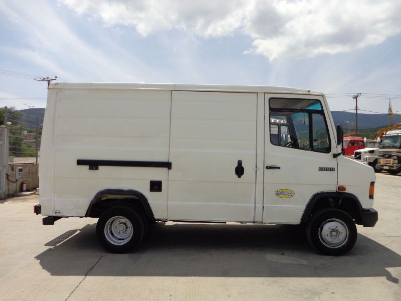 فان Mercedes-Benz Sprinter Mercedes Benz 609D: صورة 6