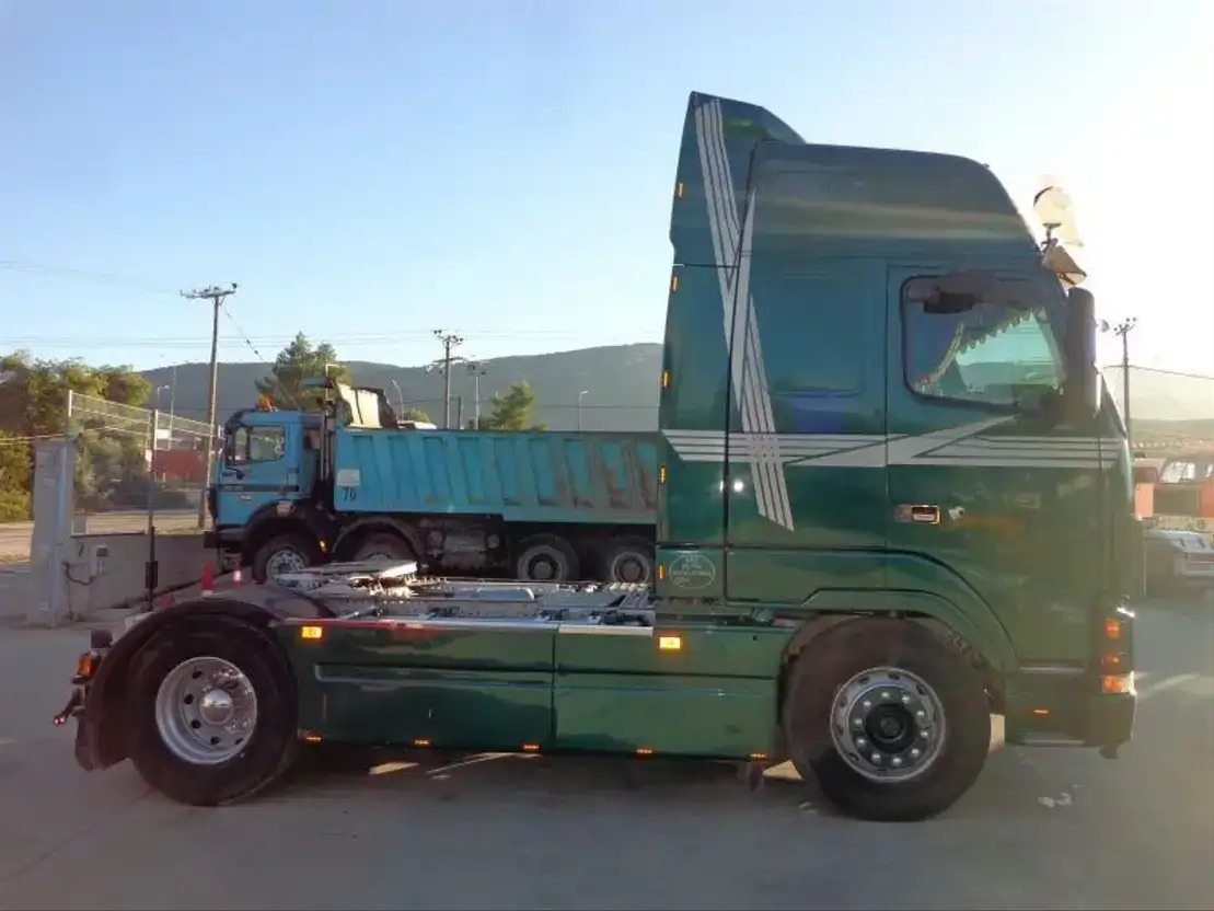 Volvo FH 12.420 Volvo FH12.420 4X2 - مقطورة السحب: صورة 3 Volvo FH 12.420 Volvo FH12.420 4X2 - مقطورة السحب: صورة 3