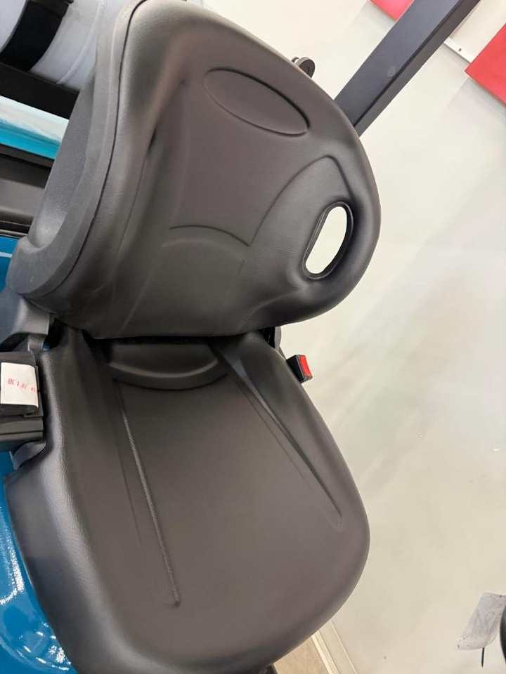 Sumitomo 10981 - 03-FL15PAXIII21D - رافعة شوكية تعمل بالغاز: صورة 5 Sumitomo 10981 - 03-FL15PAXIII21D - رافعة شوكية تعمل بالغاز: صورة 5